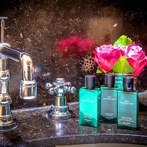 https://canalside-house-luxury-guesthouse.bruges-hotels.info